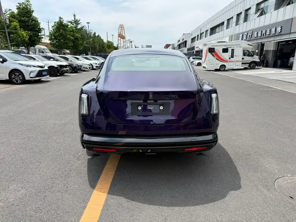 Rolls-Royce Phantom — миниатюра 6