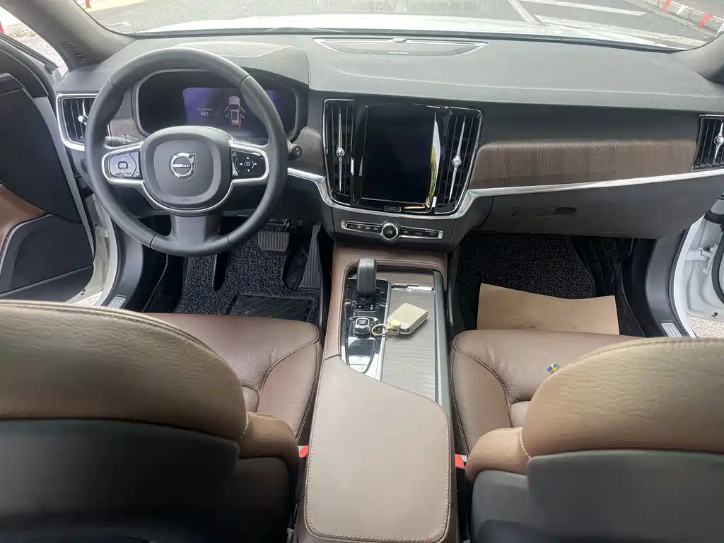 Volvo V90 — миниатюра 7