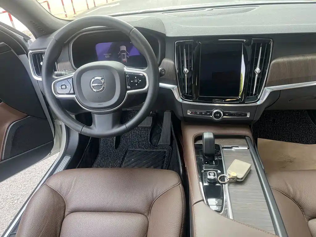 Volvo V90 — миниатюра 9