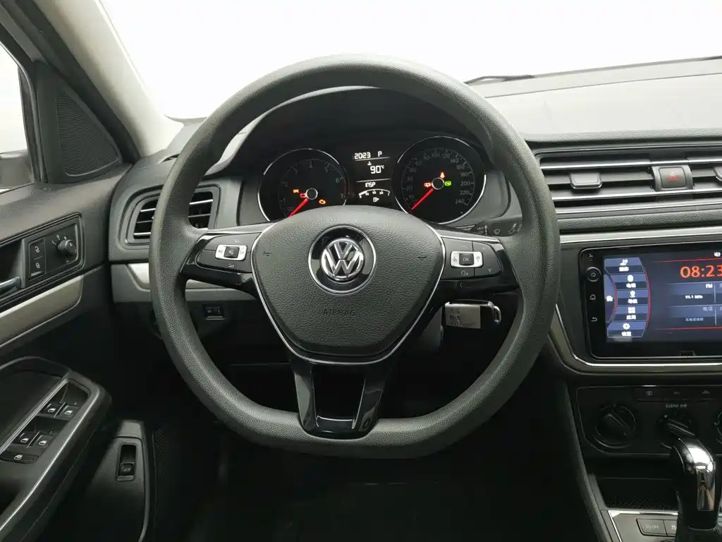 Volkswagen Lavida — миниатюра 11