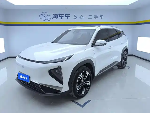 2025 Geely Galaxy L7