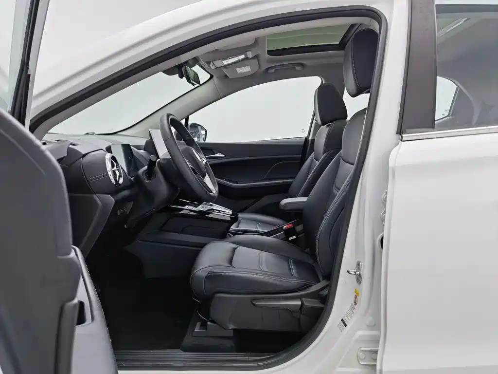 BYD Yuan EV — миниатюра 10