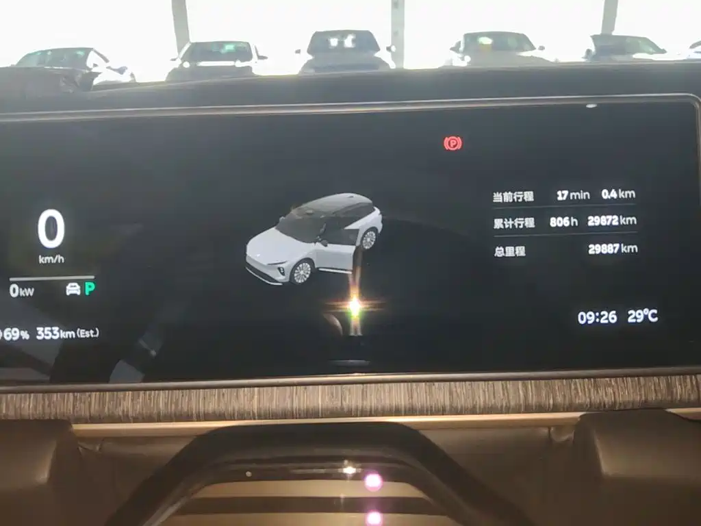 NIO ES6 — миниатюра 12