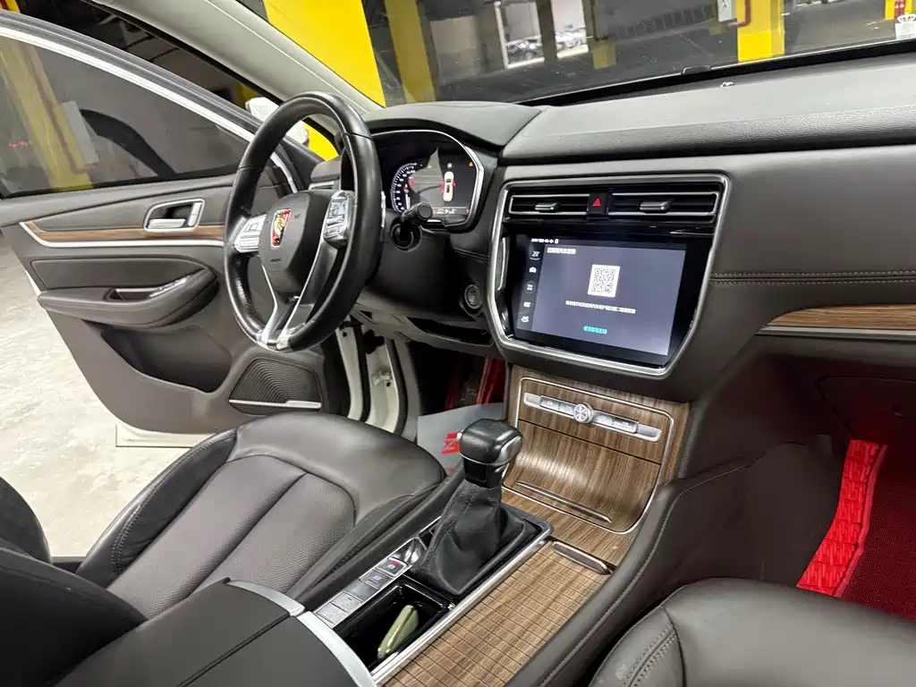 Roewe RX8 — миниатюра 8