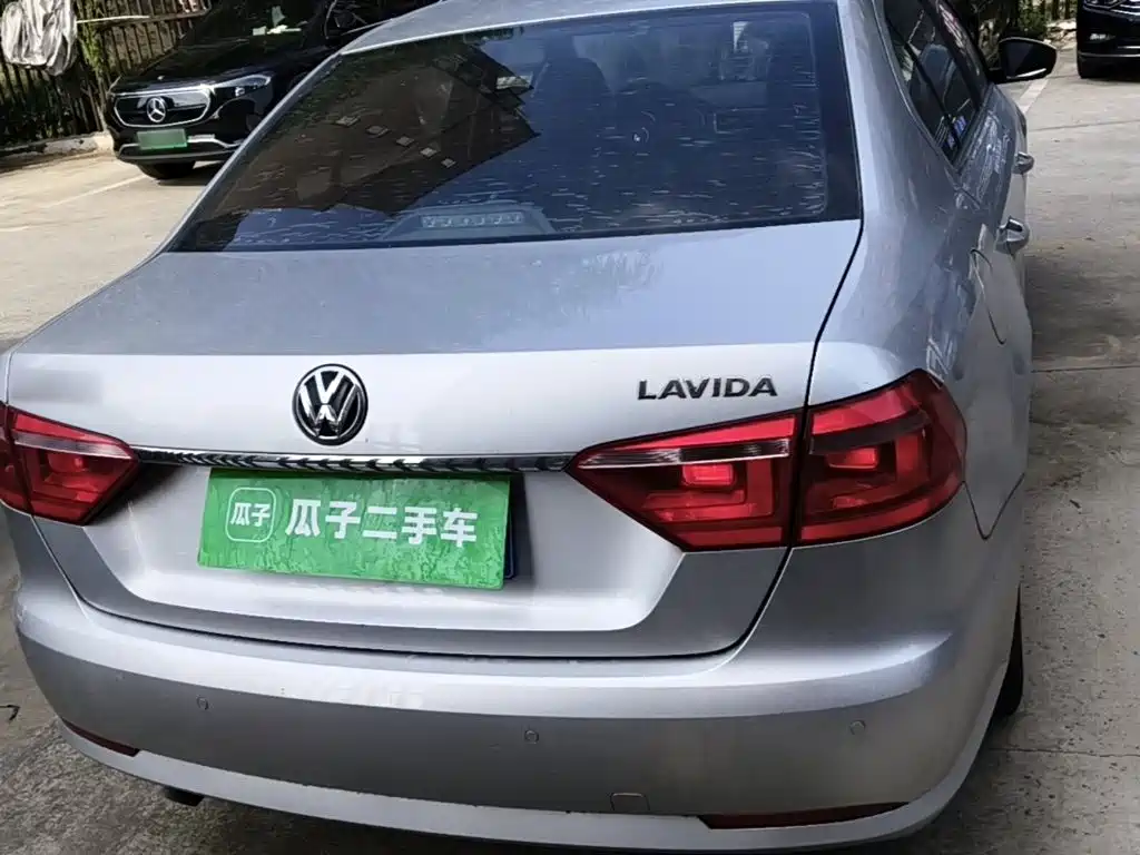 Volkswagen Lavida — миниатюра 6