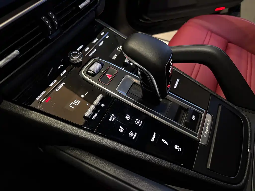 Porsche Cayenne 2019 Cayenne 3.0T
