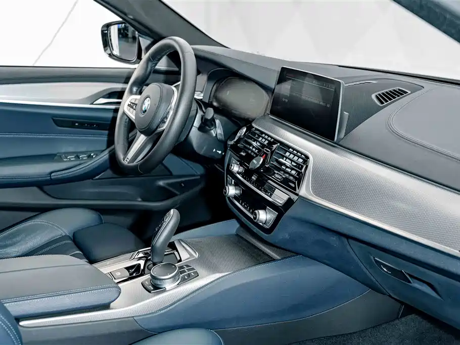 BMW 5 Series (Import) — миниатюра 17