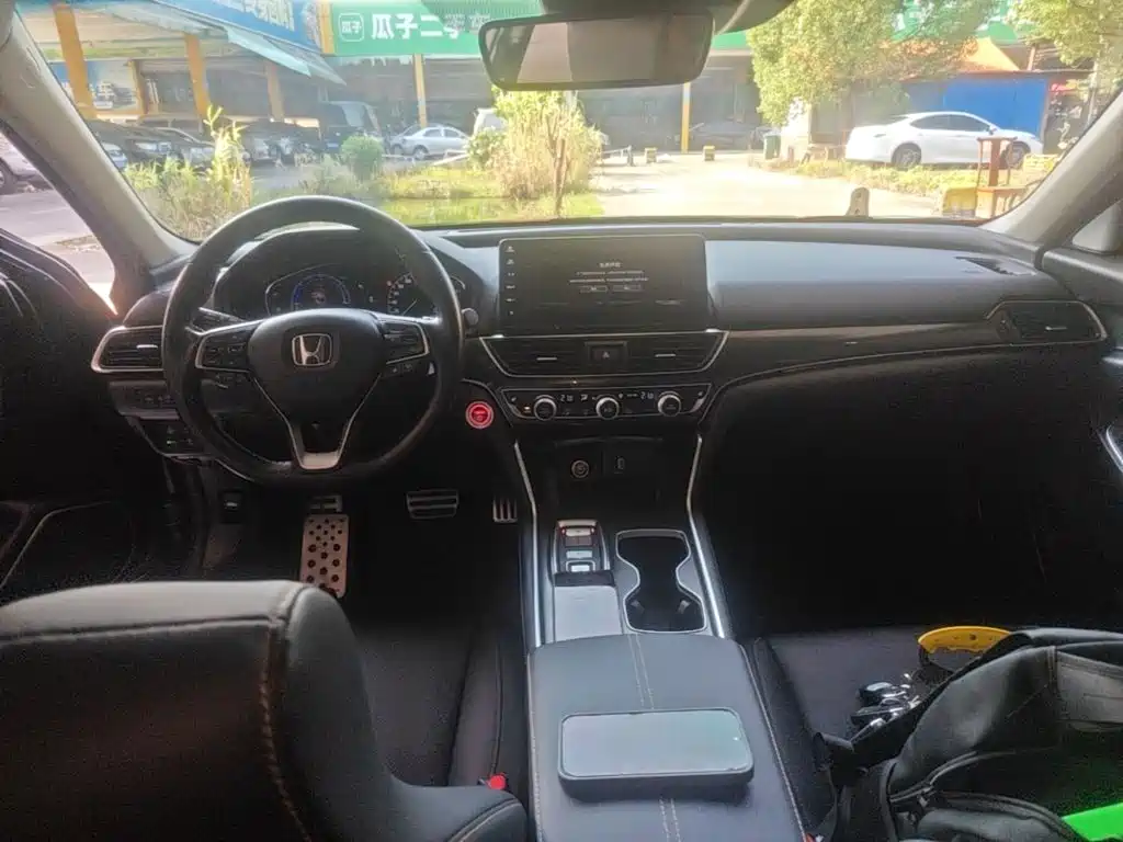 Honda Accord — миниатюра 10