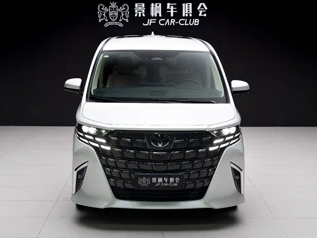 Toyota Alphard — миниатюра 3