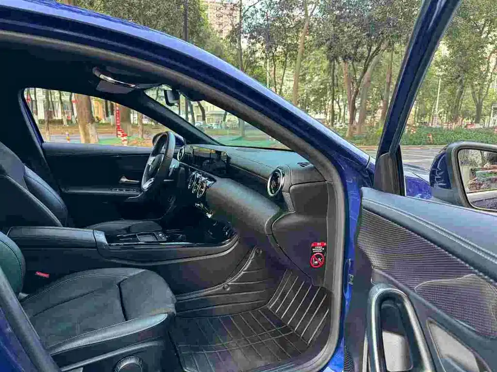 MERCEDES-BENZ A CLASS