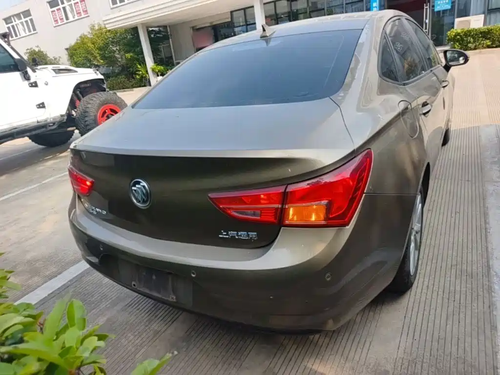 Buick Verano — миниатюра 6