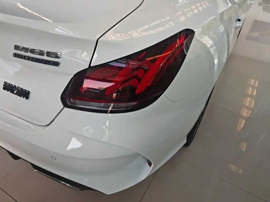 MG MG5 — миниатюра 8
