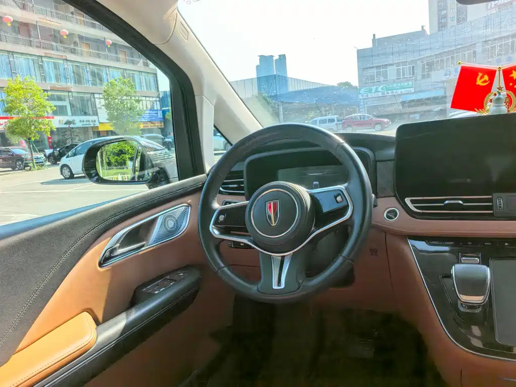 Hongqi Hongqi HQ9 — миниатюра 6