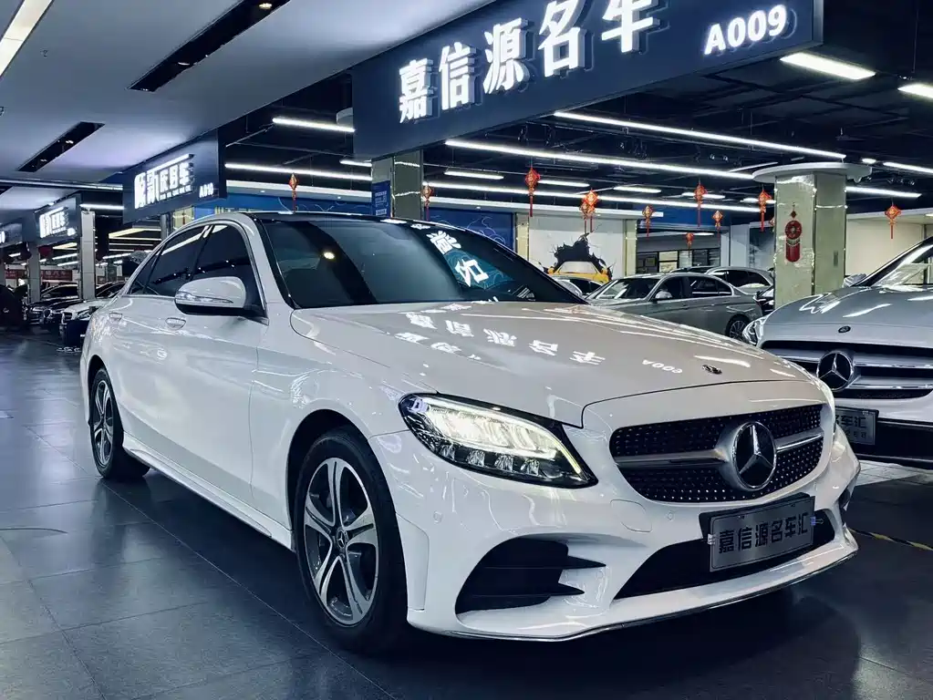Mercedes-Benz C-Class — миниатюра 8