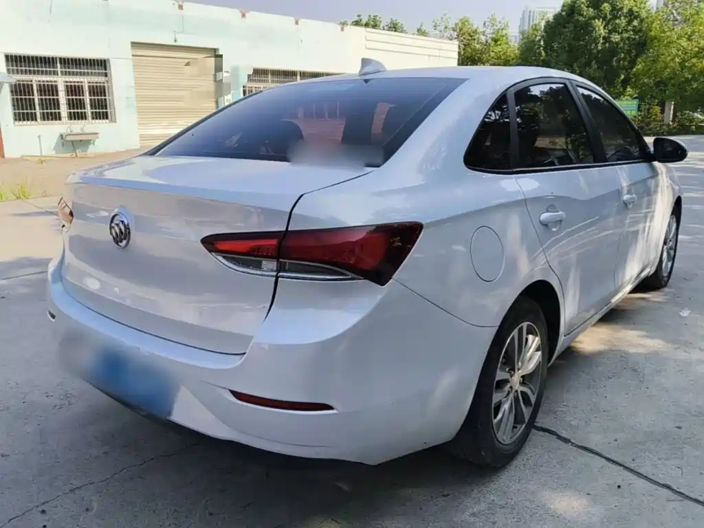Buick Excelle — миниатюра 7