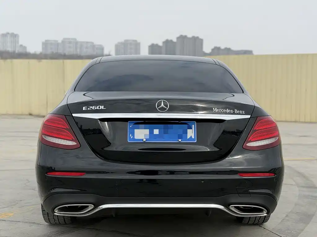 MERCEDES-BENZ E CLASS