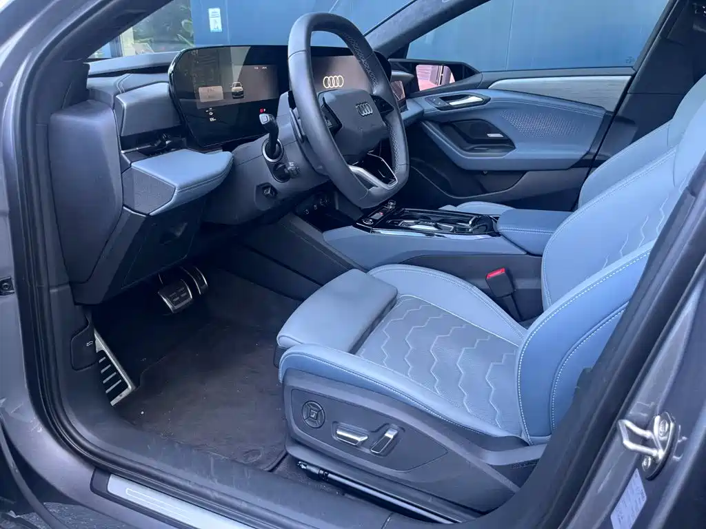 Audi A6L e-tron — миниатюра 7