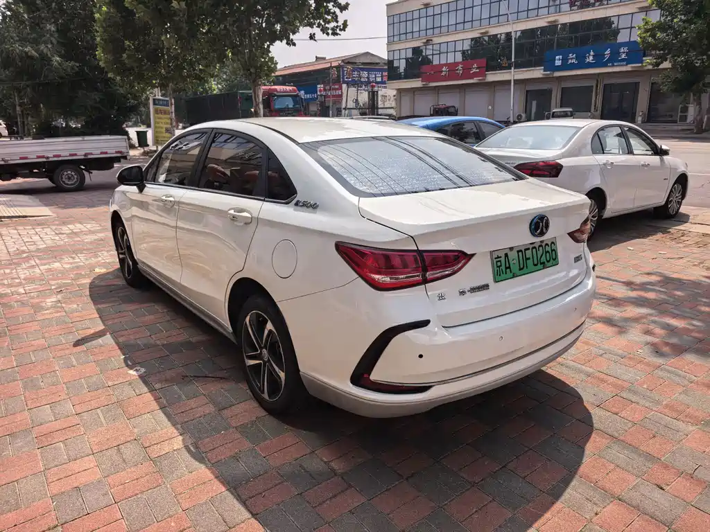BAIC EU5 — миниатюра 4