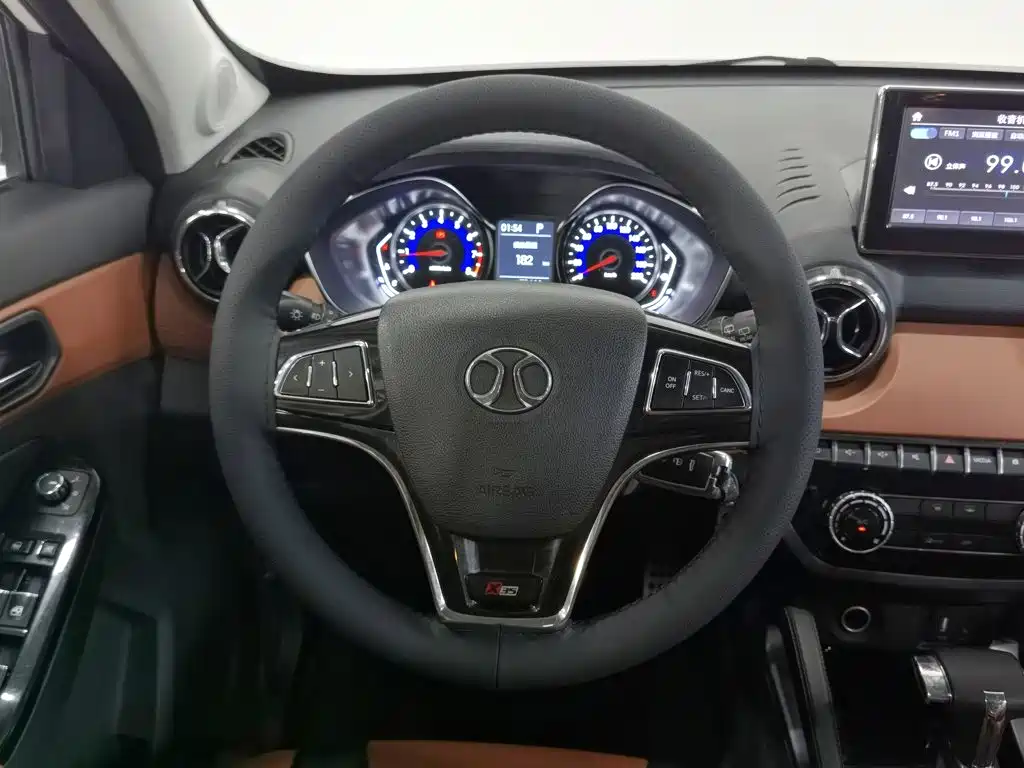 BAIC Senova X35 — миниатюра 11