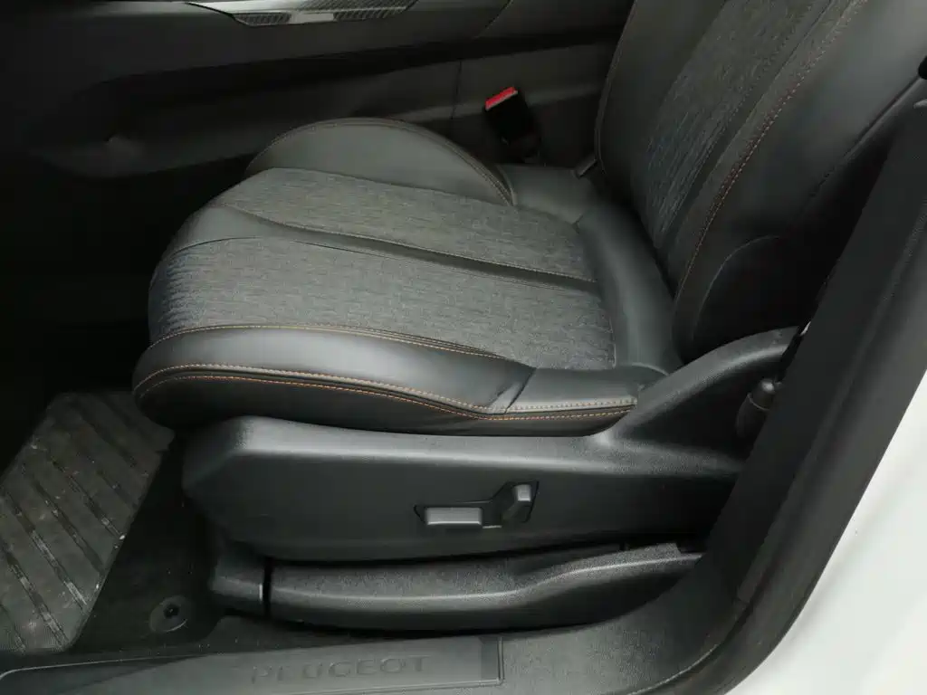 Peugeot 5008 — миниатюра 20