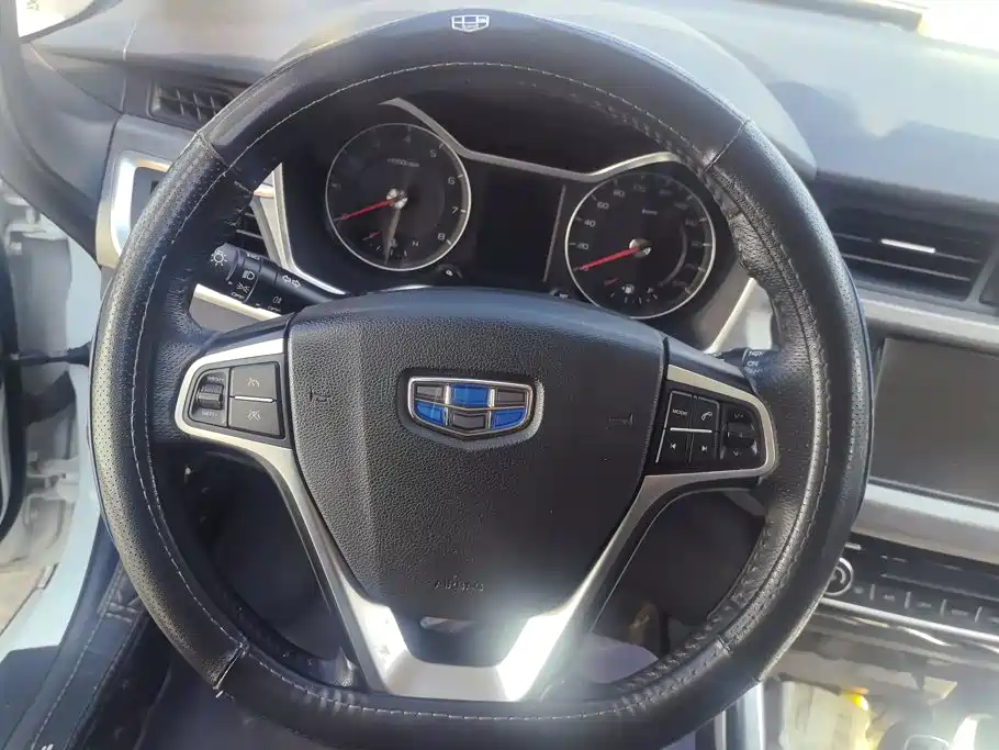 Geely Vision X3 — миниатюра 15