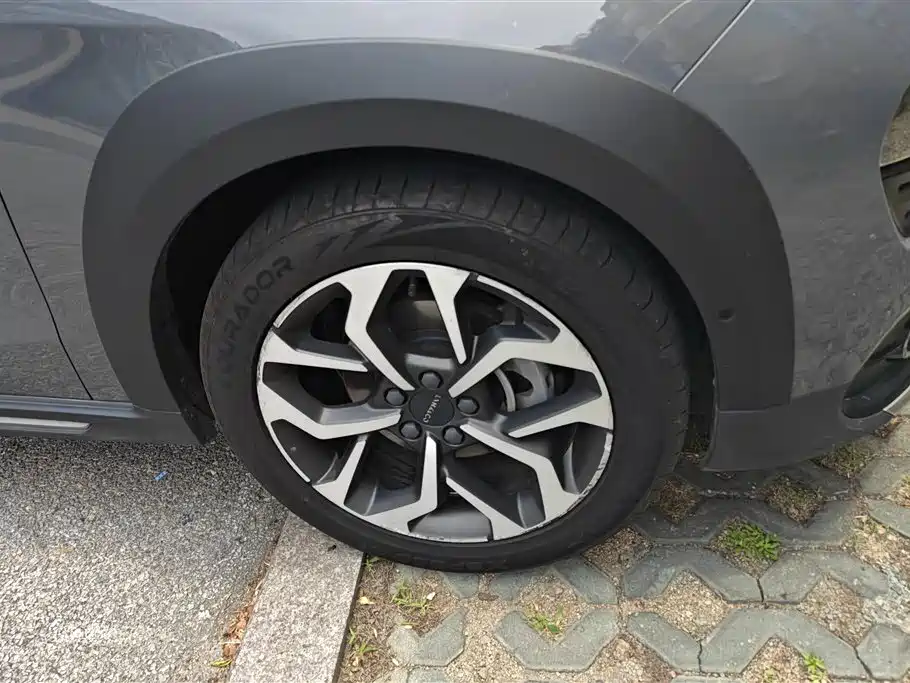 Lynk & Co 02 2018 1.5T DCT Pro V