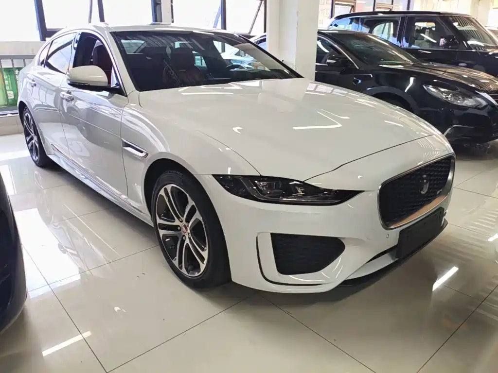 Jaguar XEL — миниатюра 4