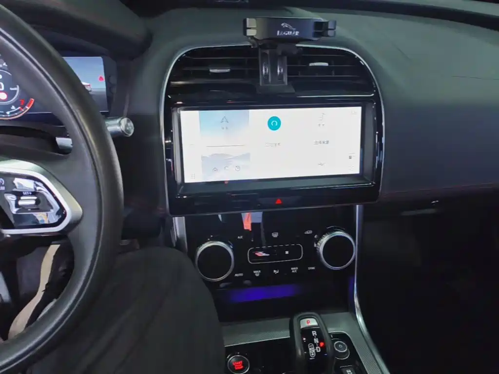 Jaguar XEL — миниатюра 13