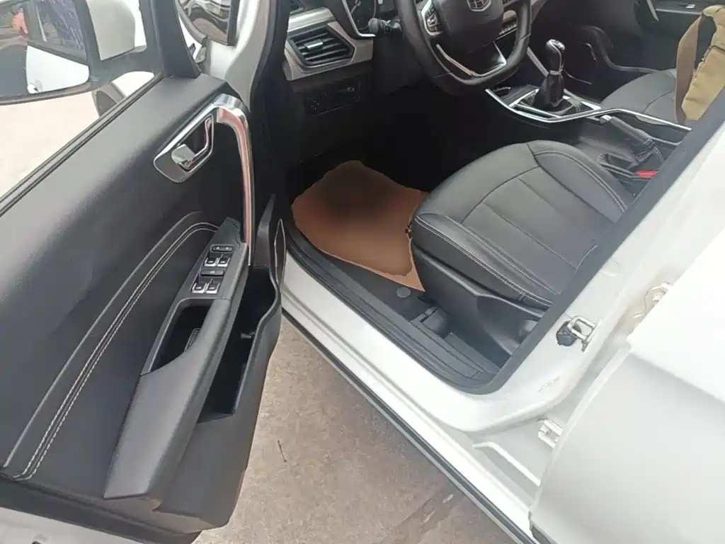 Geely Vision X3 — миниатюра 16