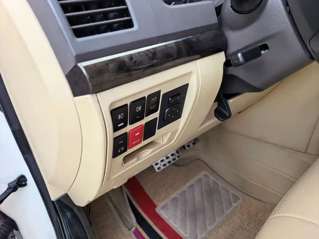Toyota Land Cruiser — миниатюра 7