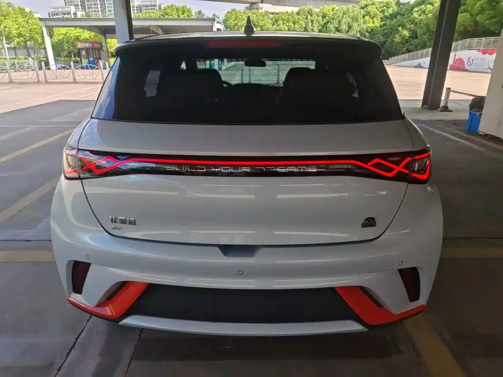 BYD Dolphin — миниатюра 6