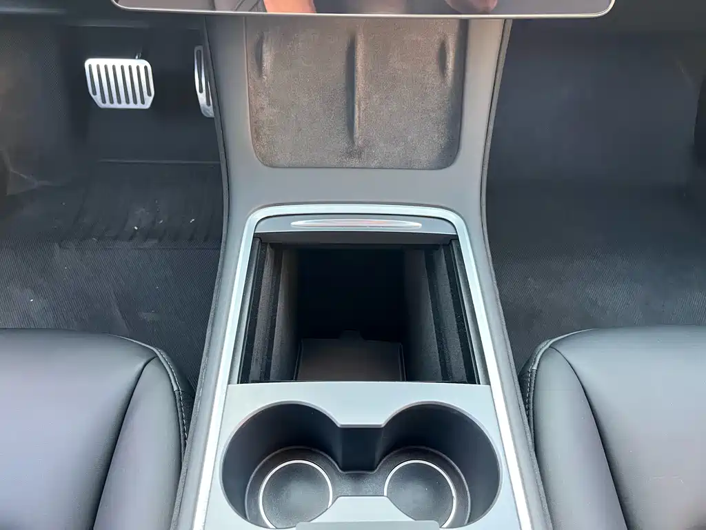 Tesla Model 3 — миниатюра 33