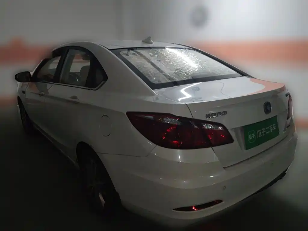 Changan Eado — миниатюра 4