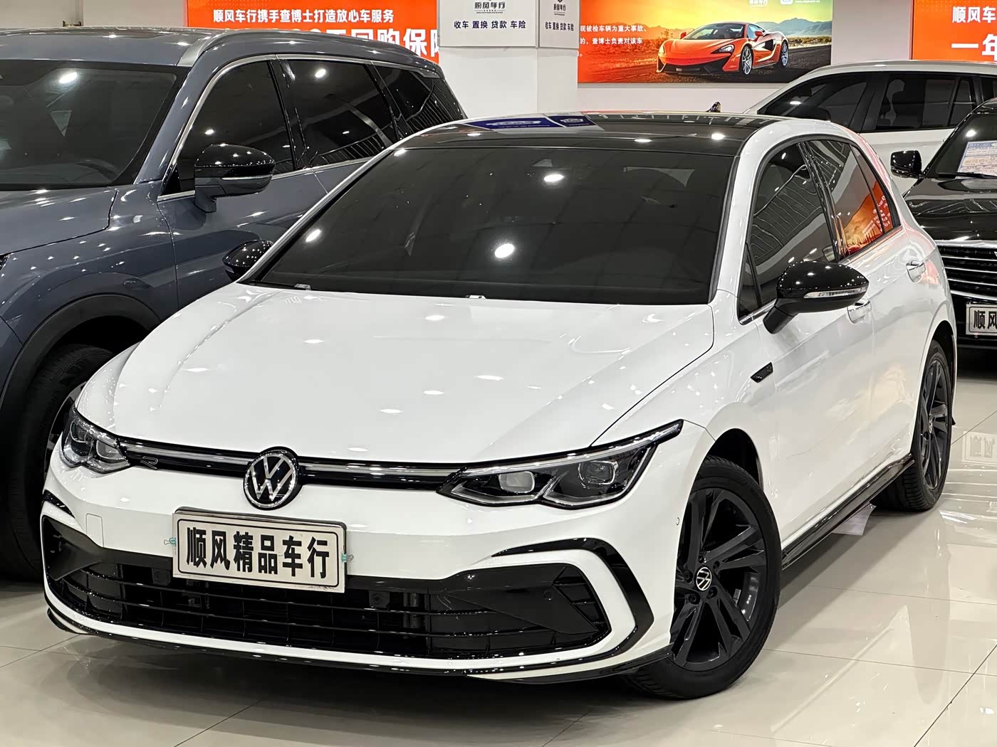 Volkswagen Golf 1.4 л 2021 г. Белый, пробег 30000 км