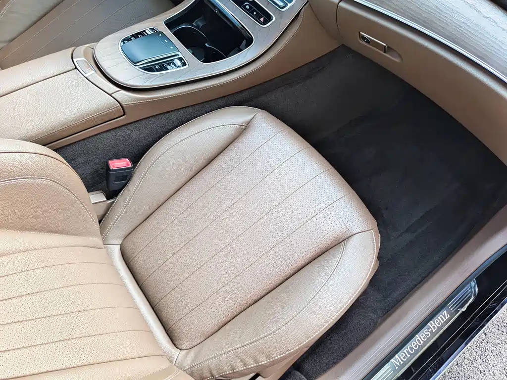 Mercedes-Benz E-Class — миниатюра 26
