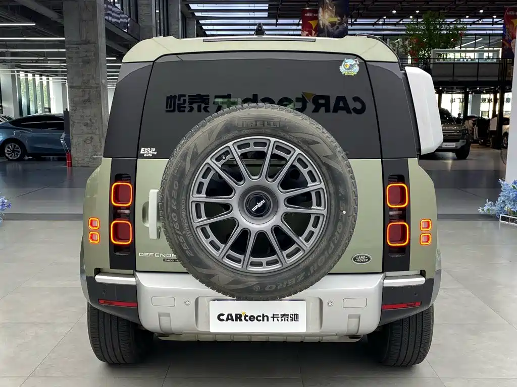 Land Rover Defender — миниатюра 12