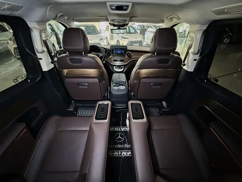 Mercedes-Benz V-Class — миниатюра 6