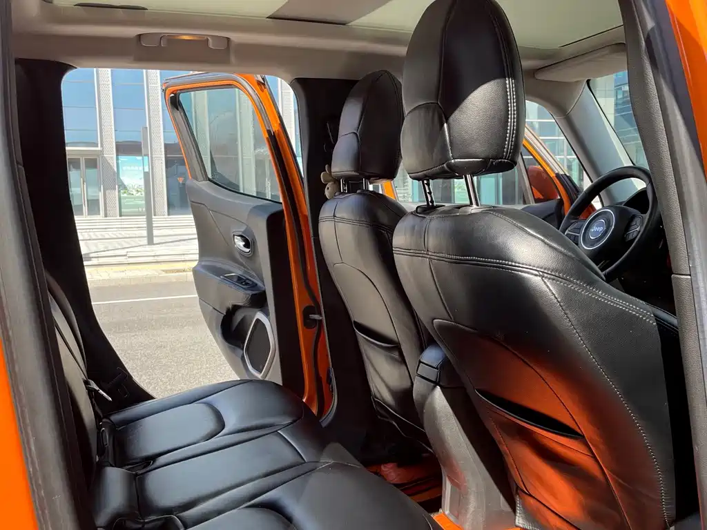 Jeep Renegade — миниатюра 10