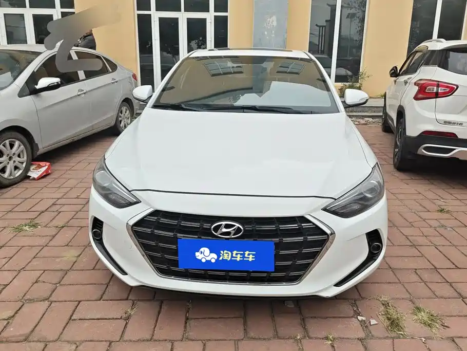Hyundai Elantra — миниатюра 2