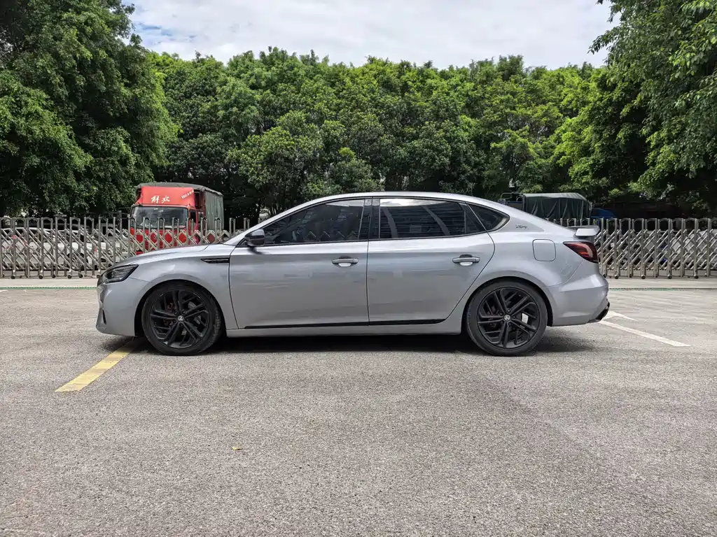 MG MG6 — миниатюра 8