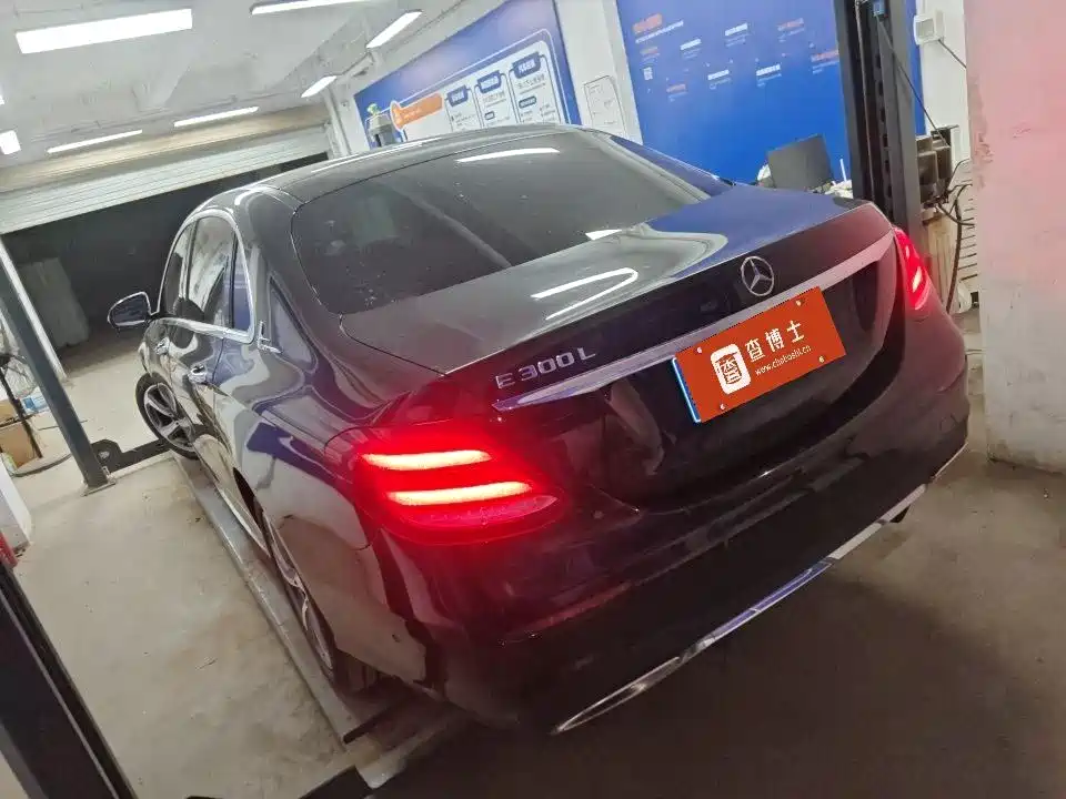 Mercedes-Benz E-Class — миниатюра 4