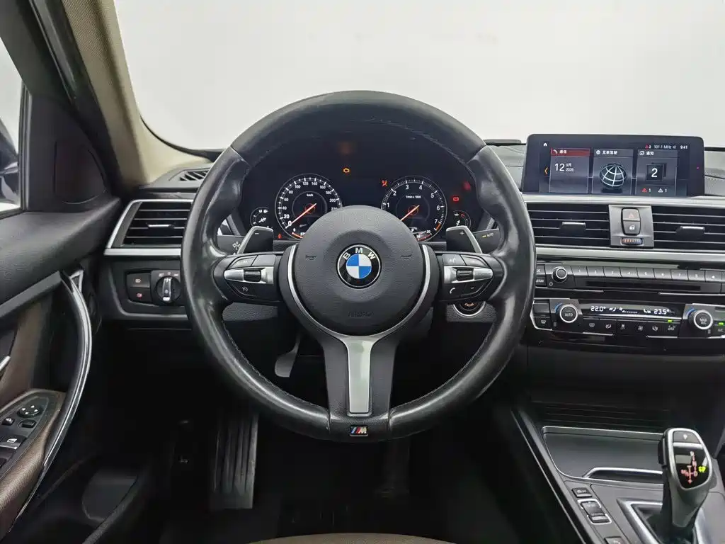 BMW 3 Series — миниатюра 11