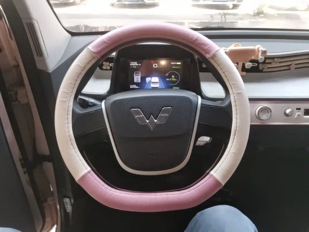 Wuling MINIEV — миниатюра 11
