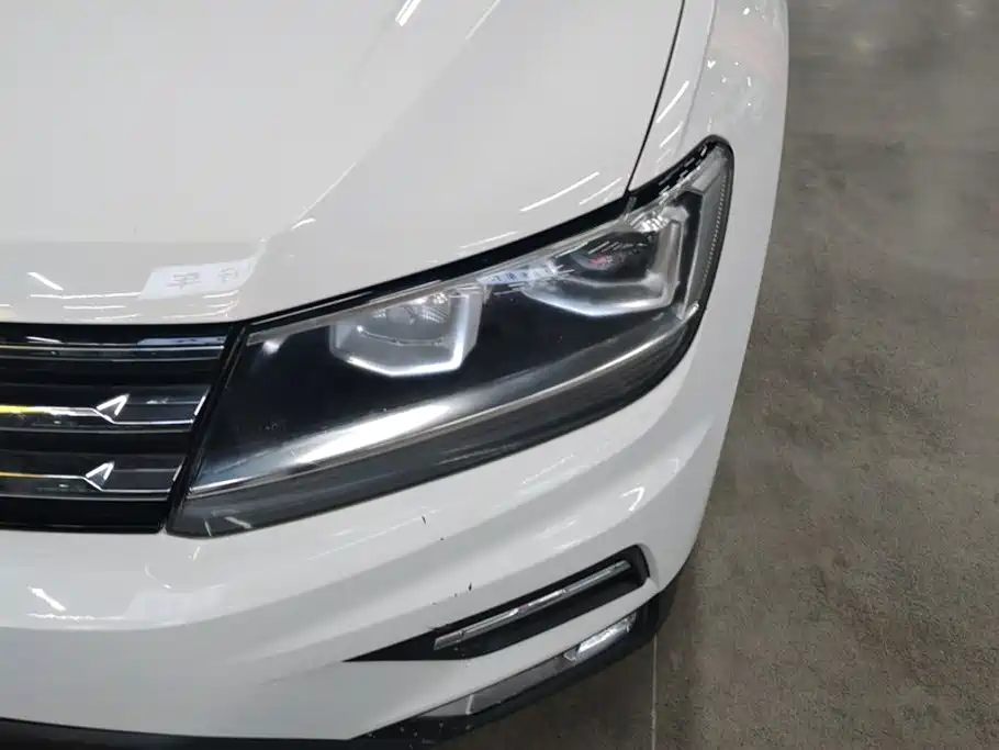 Volkswagen Tiguan L — миниатюра 5