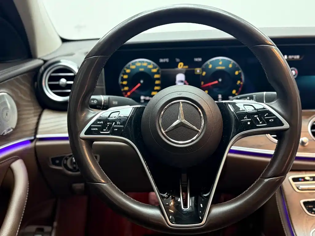 Mercedes-Benz E-Class E 2022 E 300 L Luxury