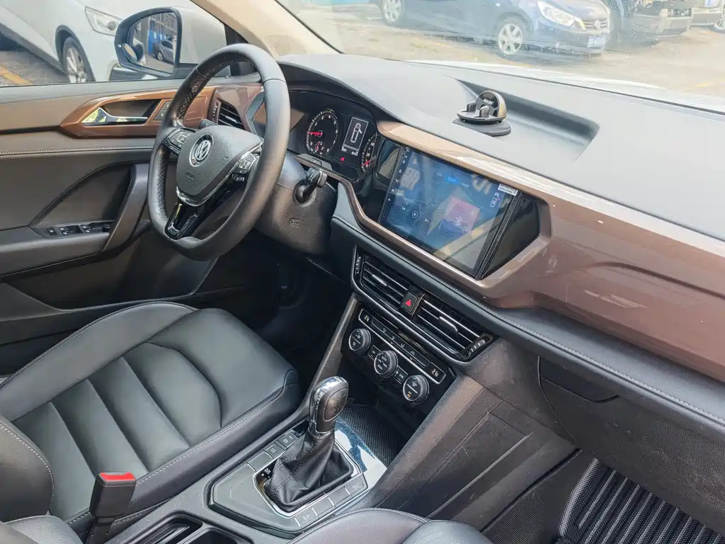 Volkswagen Tharu — миниатюра 7