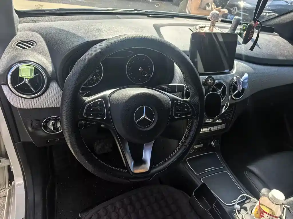 Mercedes-Benz B-Class — миниатюра 2