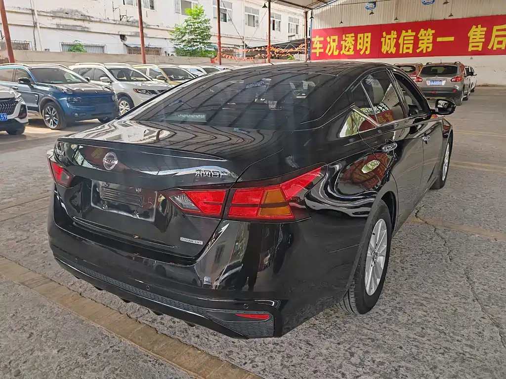 Nissan Teana — миниатюра 10