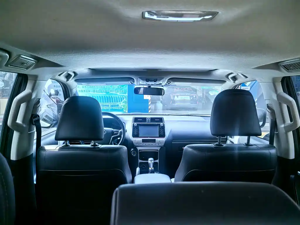Toyota Prado — миниатюра 9