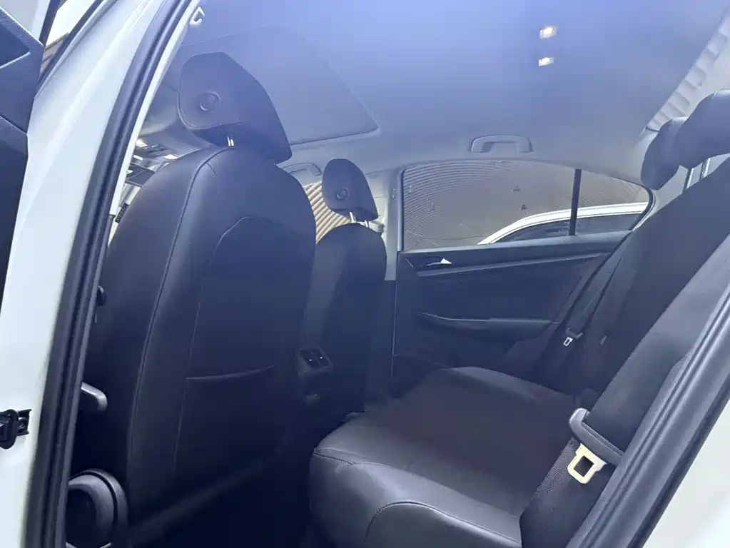 Volkswagen Bora — миниатюра 10